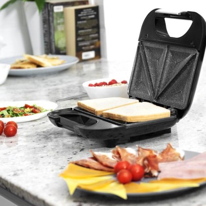 Cecotec Rock'nToast Deep Classic Sandwichera - 1000W - Capacidad para 2 Sandwiches - Placas Triangulares - Antiadherente - Acero Inoxidable - Indicador Luminoso - Base Antideslizante - Color Negro