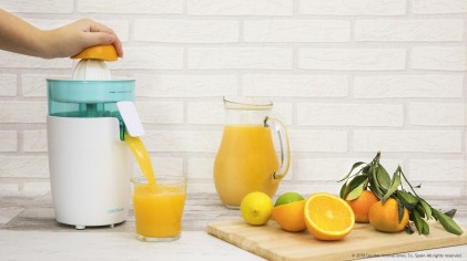 Cecotec Zitrus TowerAdjust Easy 800 Spremiagrumi manuale 800 W Azzurro, Bianco