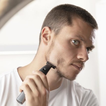 Rasoio multifunzione Cecotec Bamba PrecisionCare Extreme 5 in 1 - Lame in acciaio inossidabile - Batteria al litio - Autonomia fino a 60 min