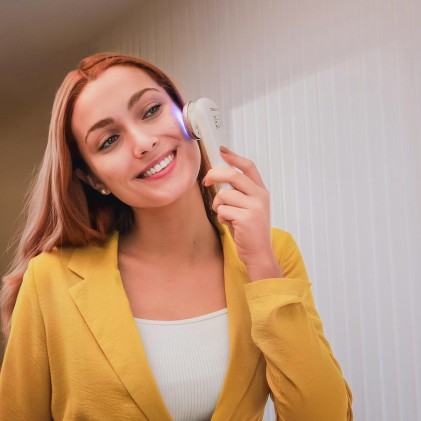 Cecotec Bamba FaceCare LightSonic Viso Rosa, Bianco