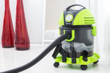 Cecotec Conga Wet&Dry 15 L Aspiratore a cilindro Secco e bagnato 1400 W Senza sacchetto