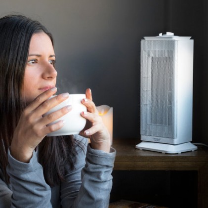 Cecotec 05311 stufetta elettrica Interno Acciaio inossidabile, Bianco 2000 W Riscaldatore ambiente elettrico con ventilatore