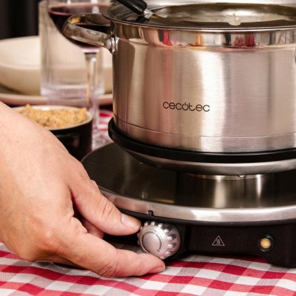 Cecotec Fun Gourmet Fondue Advance Fonduta elettrica - 1500W - Acciaio inossidabile - Termostato - Capacit&agrave; 1,7L - 8 forchette - Pentola antiaderente - Lavabile in lavastoviglie - Coperchio con protezione antispruzzo