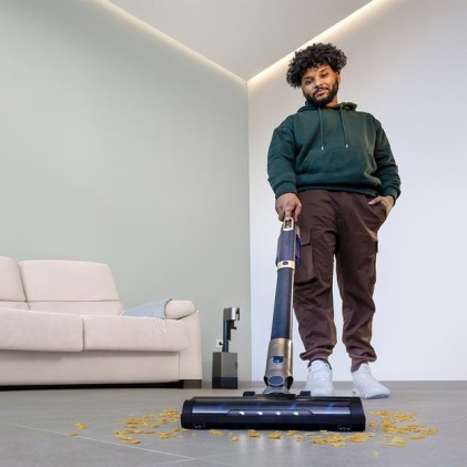 Cecotec A01_EU01_101702 scopa elettrica Aspirapolvere a bastone 2 in 1 Batteria Secco Senza sacchetto 650 W Nero 2,5 Ah