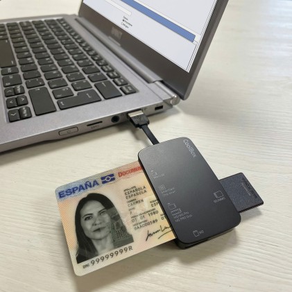 CoolBox COO-CRE-4AC lettore di schede USB Nero