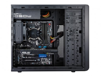 Cooler Master Case Force 500, 1 X Usb3 + 2 X Usb2 + One 12 Cm Standard Fan + 2Xodd + 8Xhdd