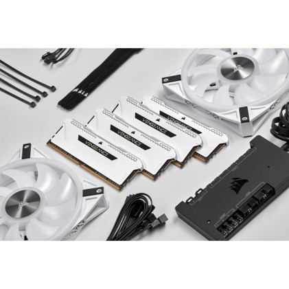 Corsair Ram Vengeance Rgb Pro 16Gb 2X8Gb Ddr4 3600 Pc4-28800 C18 1.35V Desktop Memory- White
