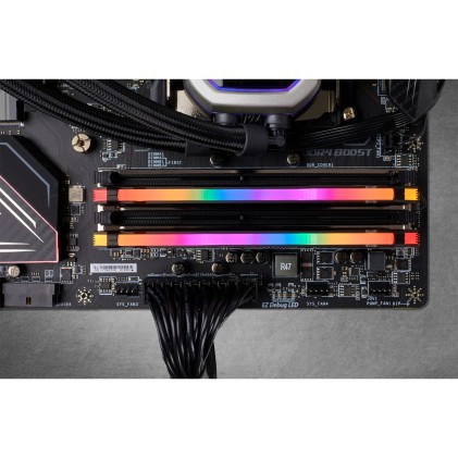 Corsair Vengeance CMW16GX4M2C3200C16 memoria 16 GB 2 x 8 GB DDR4 3200 MHz