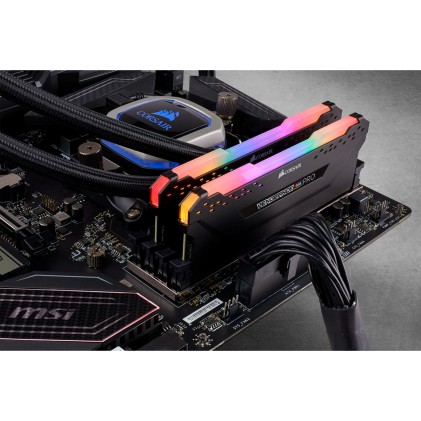 Corsair Vengeance RGB Pro memoria 32 GB 2 x 16 GB DDR4
