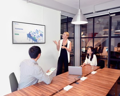 Hub USB-C D-Link con 3 USB 3.0, 1 USB-C, 1 HDMI 4K, 1 RJ45