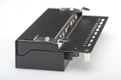 Kit Montaggio Din-Rail Per Pannelli Patch Desktop