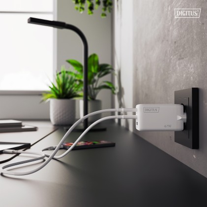Caricatore Usb Gan 67W, 2X Usb-C, 1X Usb-A