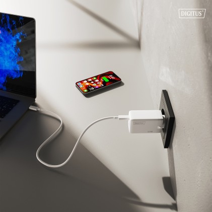 Caricatore Usb Gan 67W, 2X Usb-C, 1X Usb-A