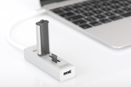 Hub Otg 3 Porte Tipo &#34;C&#34; Usb 2.0 Con Lettore Di Schede Digitus
