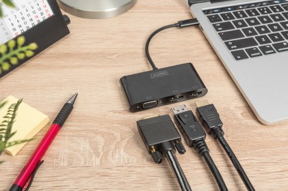 Adattatore Usb-C Tre Porte Displayport/Hdmi/Vga