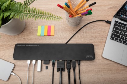 Docking Station 14" Per Notebook Usb-C, 3X Video, 3X Usb 3.0, 2X Usb-C, 2X Usb 2.0, Rj45