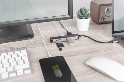 Docking Station Usb-C Con Hdmi 4K 30Hz, 2 Usb 3.0, Lettore Card Sd/Micro Sd Digitus