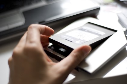 Telaio Di Installazione Per Unita&#39; Cd/Dvd/Blu-Ray Sata Su Sata Iii Altezza 12,7 Mm