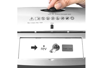 Distruggidocumenti 7 Fogli A4 Taglio 7 Mm.