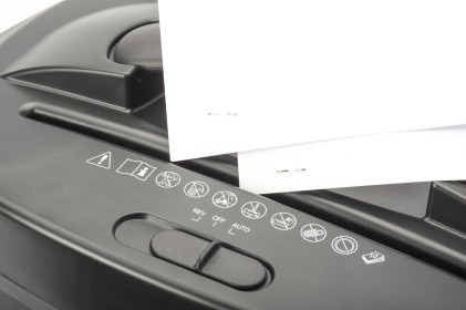 Distruggidocumenti 10 Fogli Taglio 5X18 Mm Capacita' 21 Lt Con Slot Per Cd E Carte Di Credito Digitus