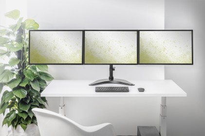 Supporto Universale Per Tre Monitor Con Basamento