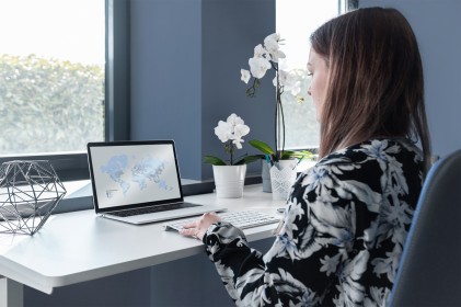 Scrivania Digitus Regolazione Elettrica In Altezza