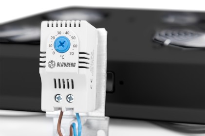 Kit 4 Ventole Con Termostato Colore Nero Per Armadi Linea Professionale