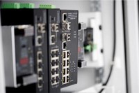 SWITCH INDUSTRIALE DIGITUS 4 PORTE 10/100, POE 1 PORTA UPLINK 10/100 E 1 PORTA SFP PER FIBRA OTTICA