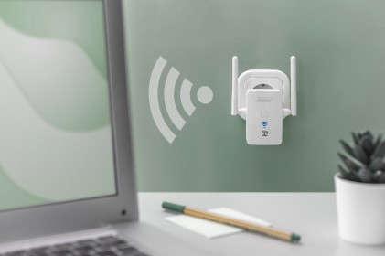 Digitus Ripetitore Wireless 300 Mbps / Access Point, 2.4 Ghz + Porta Di Ricarica Usb