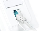 Placca A Muro Con 1 Connettore Rj45 Categoria 6A Per Reti Bianco