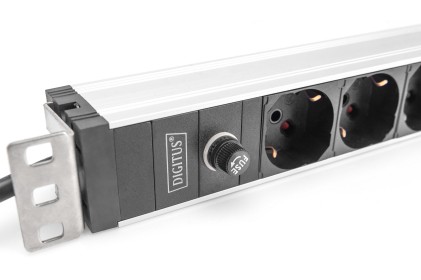 Digitus Presa Multipla Con Profilo In Alluminio E Prefusibile, Uscita Italiana 8X, Cavo Di Alimentazione 2 M, Spina Iec C14