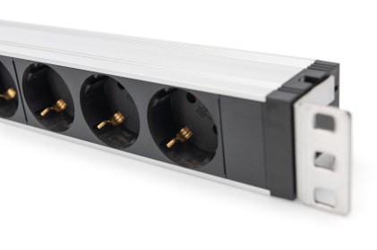 Digitus Presa Multipla Con Profilo In Alluminio, 7 Prese Munite Di Messa A Terra, Cavo Di Alimentazione Di 2 M Con Protezione Contro Le Sovratensioni