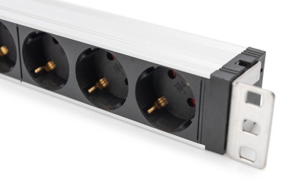 Digitus Presa Multipla Con Profilo In Alluminio E Protezione Contro Le Sovratensioni, Filtro Di Rete Integrato, 6 Prese Munite Di Messa A Terra, Cavo Di Alimentazione Di 2M, Spina Munita Di Messa A Terra