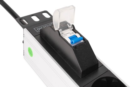 Digitus Presa Di Corrente In Alluminio, 7 Vie Con Interruttore Automatico