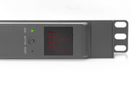 Digitus Multipresa Per Armadi Rack Con Amperometro Display Lcd, 18 Prese C13+2 C19 Spina Schuko