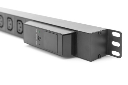Digitus Multipresa Per Armadi Rack Con Amperometro Display Lcd, 18 Prese C13+2 C19 Spina Schuko
