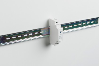 Digitus 5V / 2,4A / 12W Alimentatore A Barra Din A Passo (Ultra-Sottile, Classe Ii)
