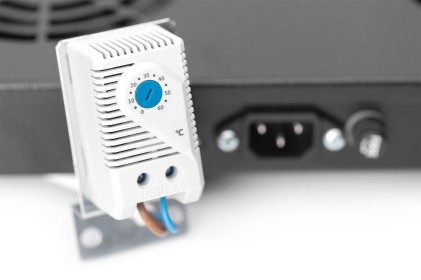 Sistema Di Ventilazione Con Termostato Montaggio Frontale In Armadio 19&#34;  Con 4 Ventole - Colore Nero