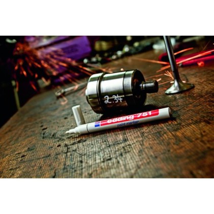 Edding 751 Pennarello indelebile - Punta Rotonda - Linea tra 1 e 2 mm. - Inchiostro opaco - Asciugatura rapida - Colore giallo