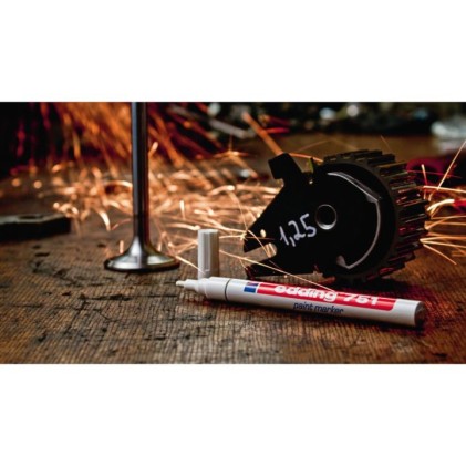 Edding 751 Pennarello indelebile - Punta Rotonda - Linea tra 1 e 2 mm. - Inchiostro opaco - Asciugatura rapida - Colore giallo