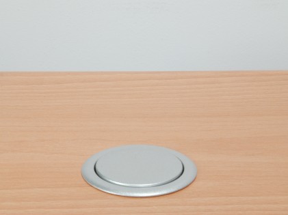 Equip Regleta Pop-up para Mesa 3 Shuckos + 2 USB - Cable 1.80m