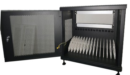 Ewent Armadietto di ricarica per 14 notebook, tablet e smartphone