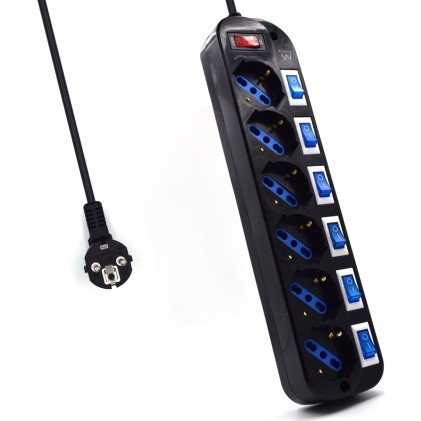 Ewent EW3851 protezione da sovraccarico Nero 6 presa(e) AC 220 V 1,5 m