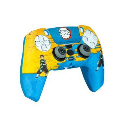 FR-TEC Demon Slayer Kimetsu No Yaiba Tanjiro Kamado Pack per controller PS5 con guscio rigido + impugnature + adesivo touchpad