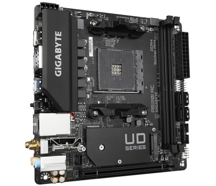 Gigabyte A520I AC scheda madre AMD A520 Presa AM4 mini ITX