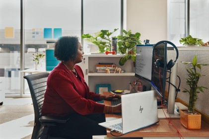 HP Poly Cuffie stereo Poly Blackwire 3325 con connettore USB-C + spina da 3,5 mm + adattatore USB-C/A