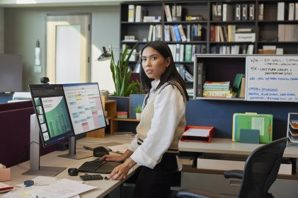 Hp Monitor 24 Led Ips Fhd 16:10 5Ms 350 Cdm, Serie 7 Pro Z24Pn, Pivot, Srbg 99, Dp/Hdmi