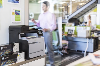 ORIGINALE HP toner ciano CF381A 312A 2700 pagine