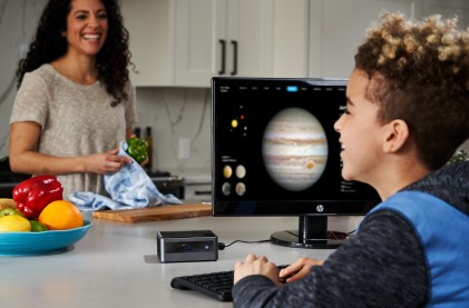 Intel Mini Pc Nuc I3-10110U Dual Core 2,1Ghz Ddr4 Sdram No Cavo Alimentazione