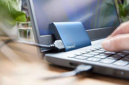 Intenso Ssd Esterno Portable 2Tb 1,8&#34; Premium Edition Usb 3.0 + Usb C Read/Write Up To 320Mbs